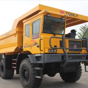 Off-road dump truck